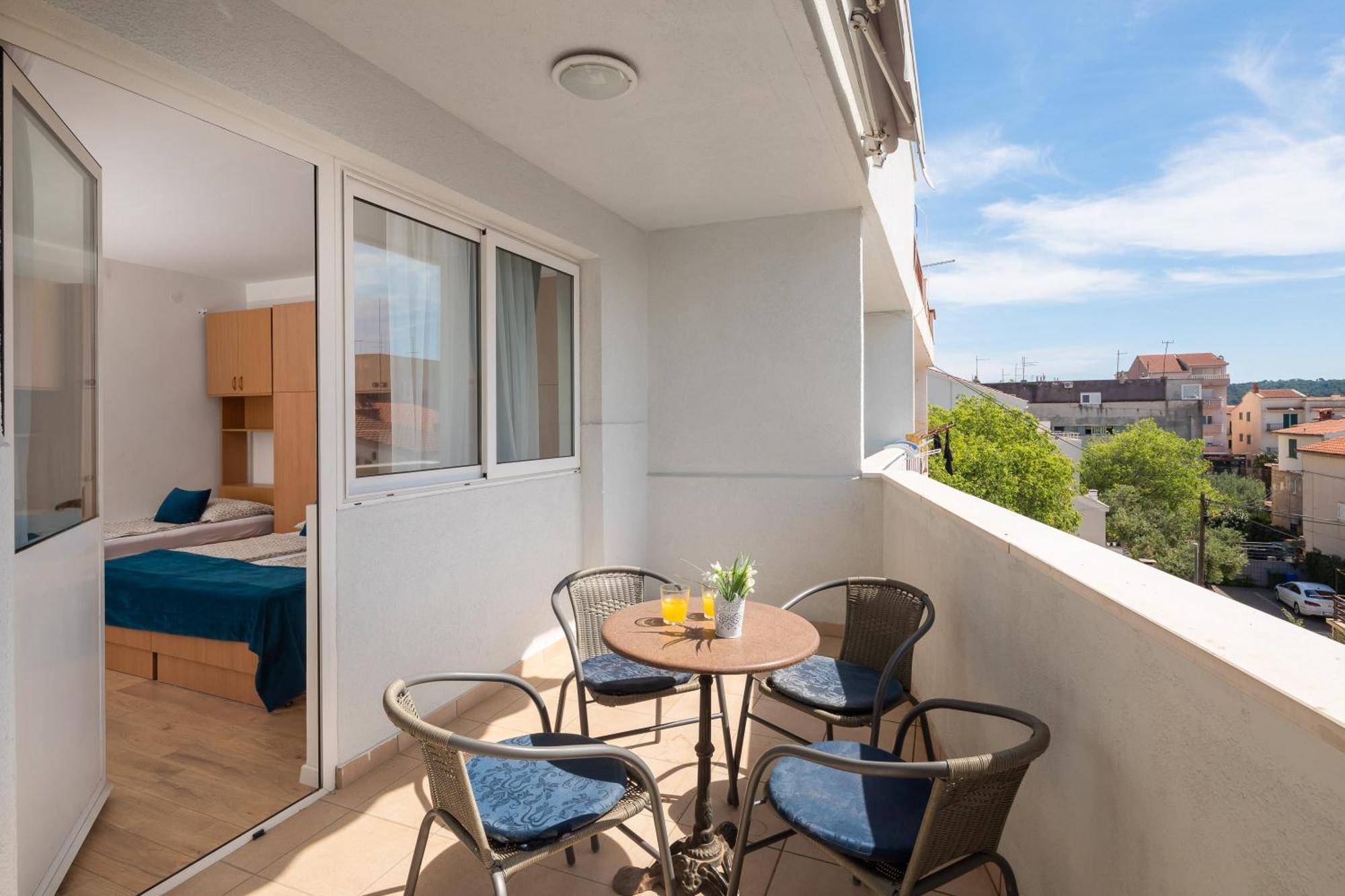 Magnolia Center Apartments มาคาร์สกา ภายนอก รูปภาพ